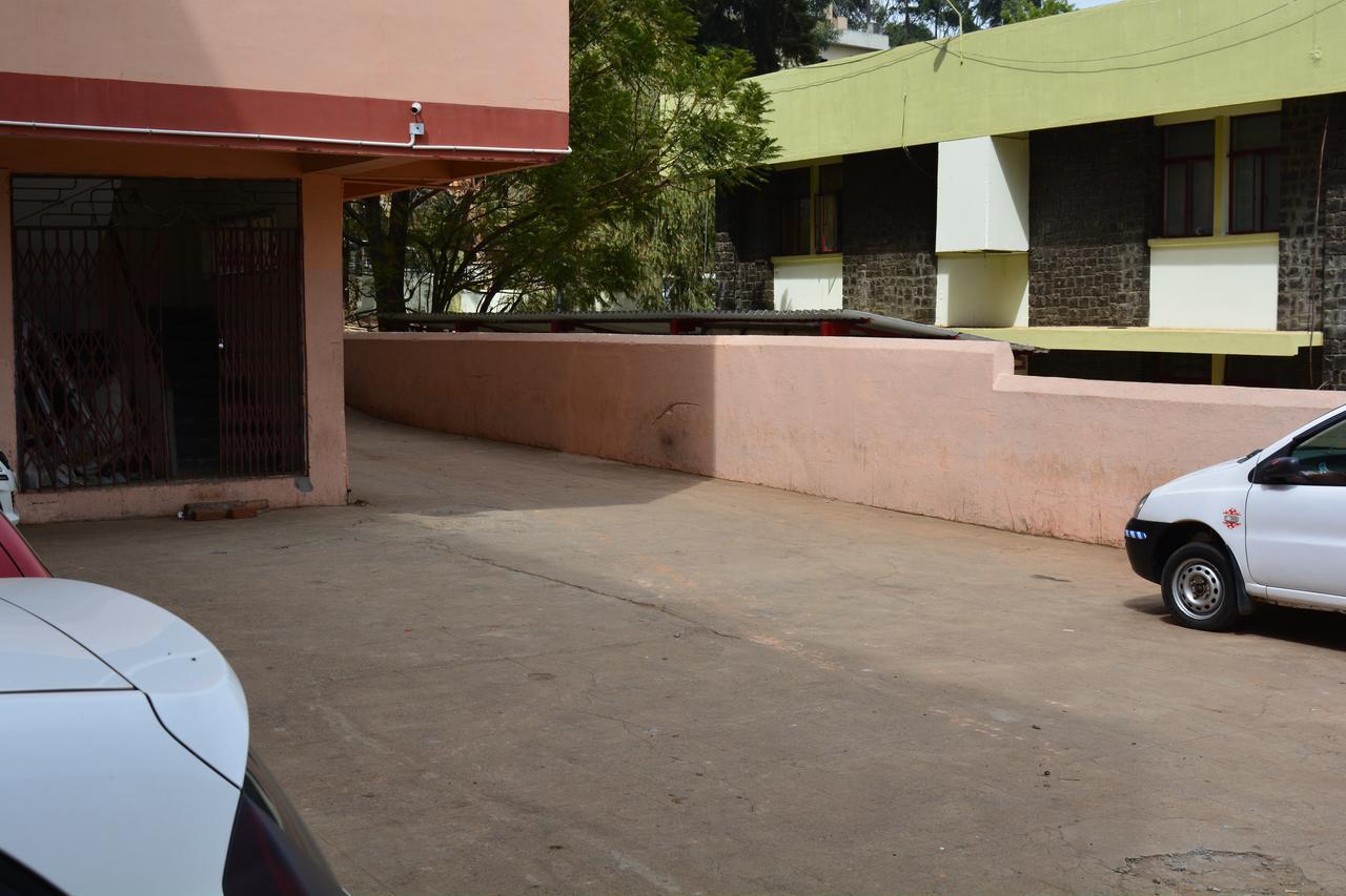 Hotel Blue Hills International Ooty Eksteriør bilde